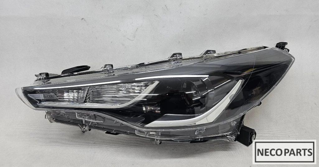 TOYOTA COROLLA CROSS LED KOPLAMP ALLES LEVERBAAR !!!, Auto-onderdelen, Verlichting, Gebruikt, -, -, Ophalen of Verzenden