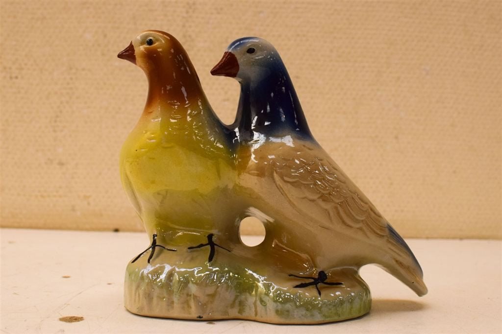 Porseleinen beeld van 2 duiven 49118, Verzamelen, Beelden en Beeldjes, Ophalen of Verzenden, Gebruikt, Mens