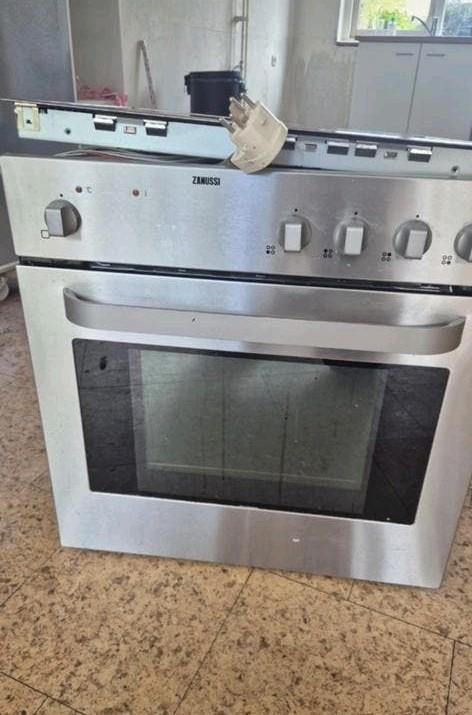 Zanussi oven met bijbehorende kookplaat, Gebruikt, Oven, Zanussi, Ophalen of Verzenden