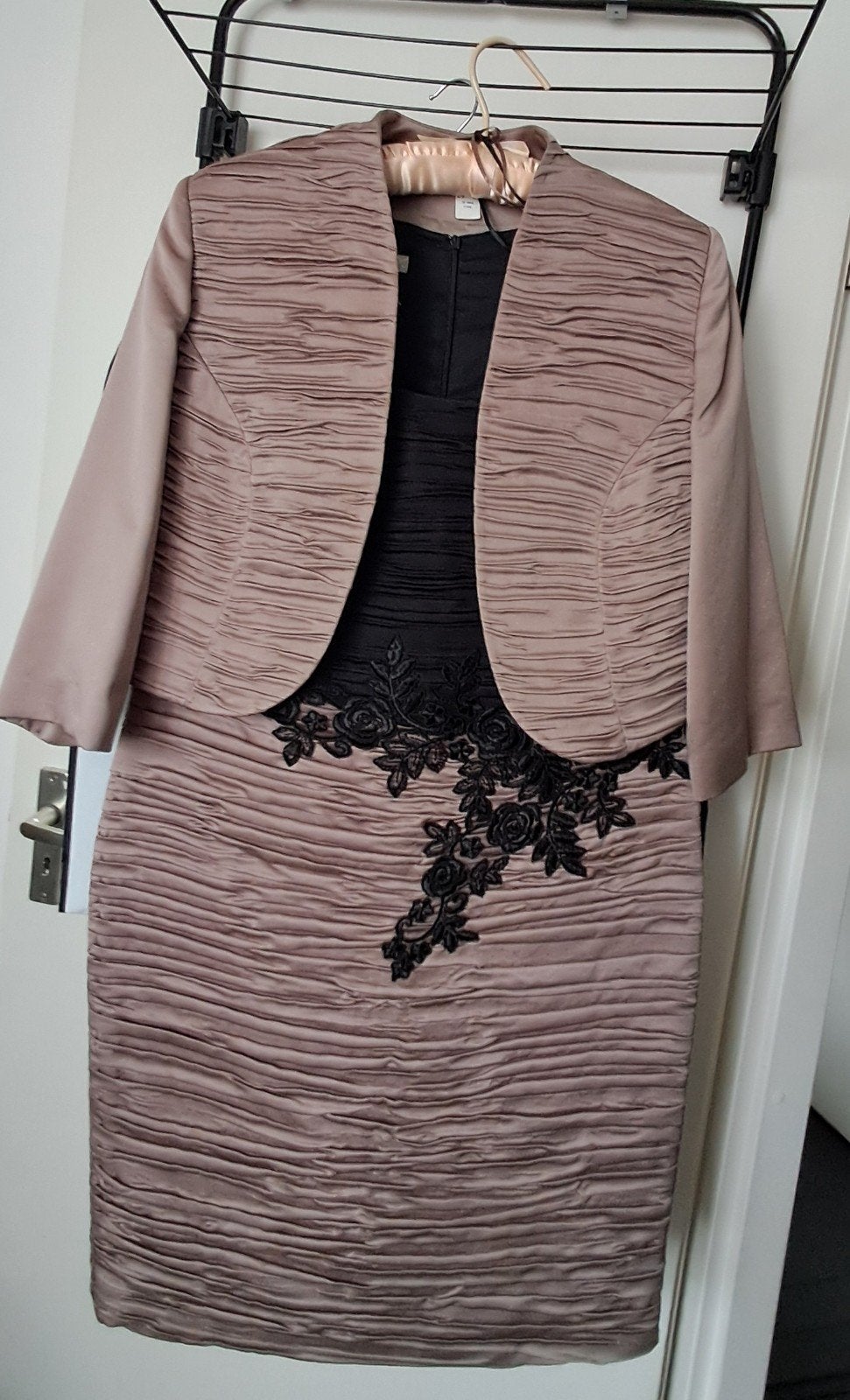MOET SNEL WEG!!! GALAJURK VAN MAAT 42., Kleding | Dames, Ophalen of Verzenden, Zo goed als nieuw, Maat 42/44 (L), Galajurk