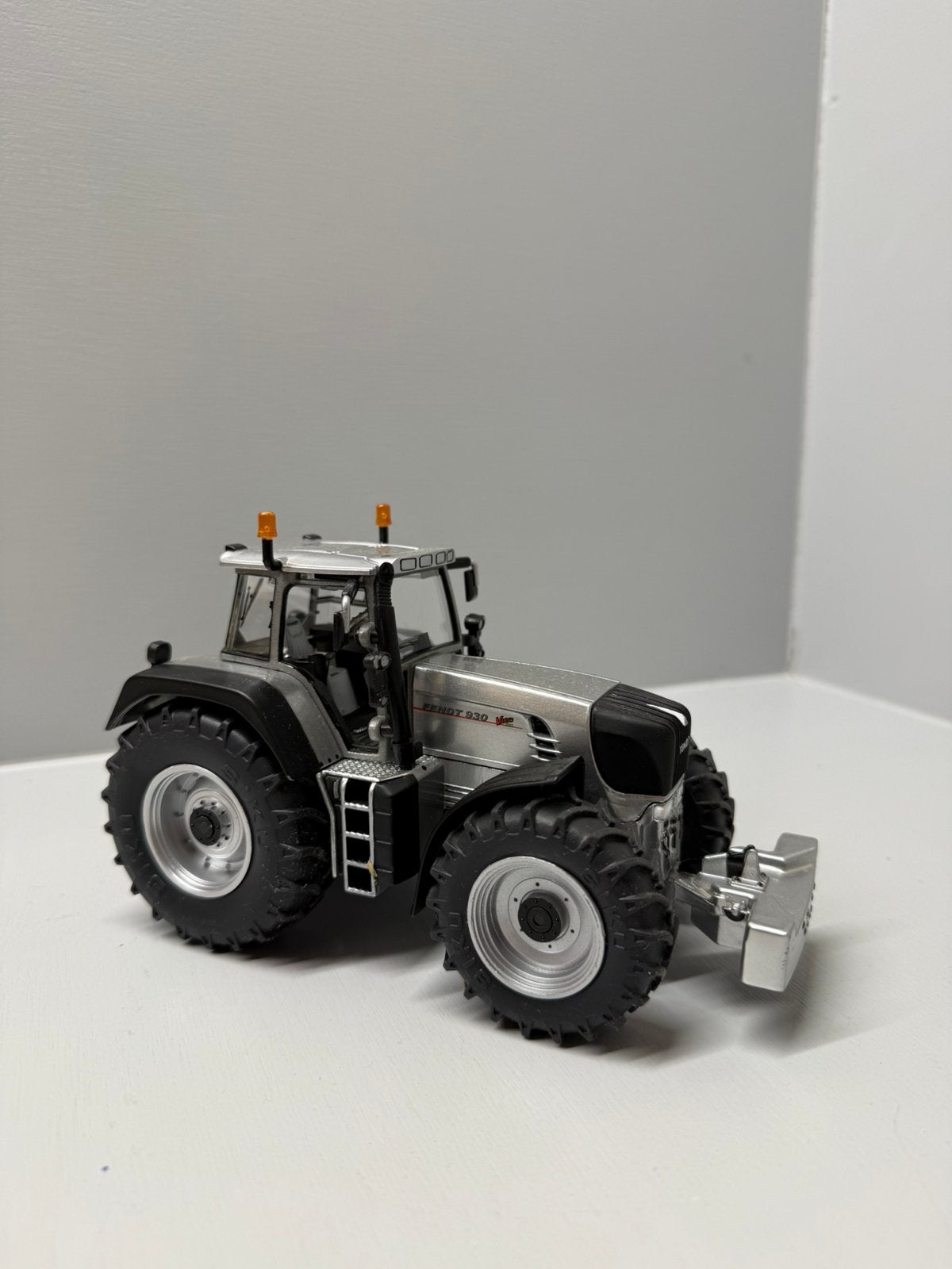Siku fendt 930 vario zilver, Hobby en Vrije tijd, Modelauto's | 1:32, Ophalen of Verzenden, Gebruikt, Tractor of Landbouw, SIKU