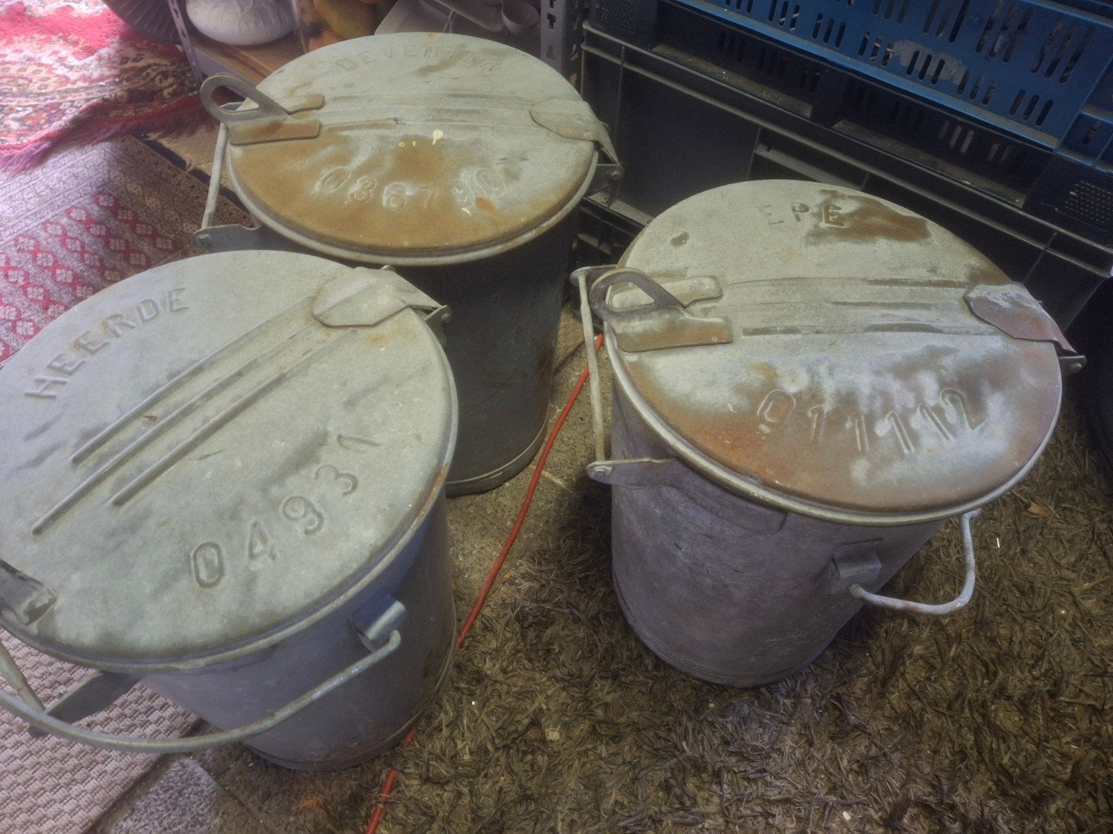3 brocante zinken prullenbakken Deventer, Epe, Heerde, Ophalen