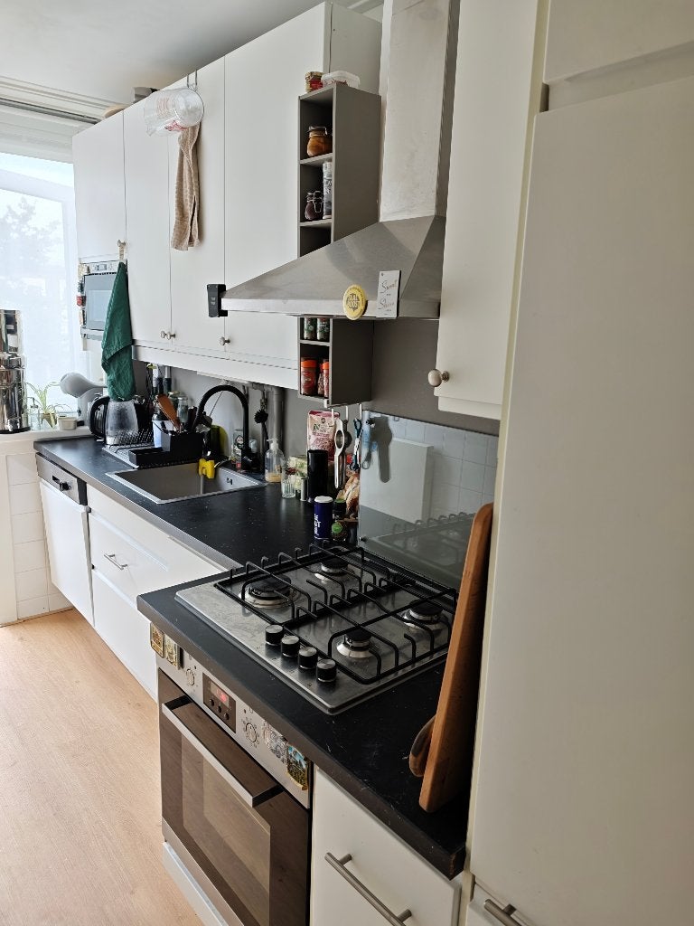 Complete IKEA keuken met inbouwapparatuur en bovenkasten, Ophalen, Gebruikt, Wit, Enkelwandige keuken