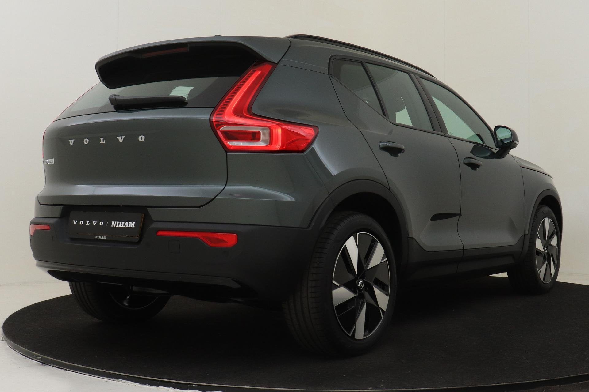 Volvo EX40 SINGLE MOTOR PLUS EUROPA 70 kWh -CAMERA|POWER-SEA, Auto's, Volvo, Origineel Nederlands, 420 min, SUV of Terreinwagen