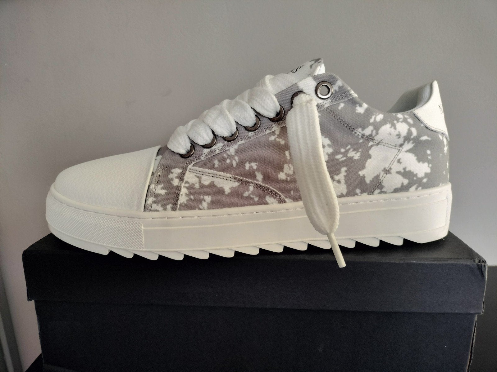 Numeris Sneakers, Kleding | Heren, Schoenen, Nieuw, Wit, Ophalen of Verzenden