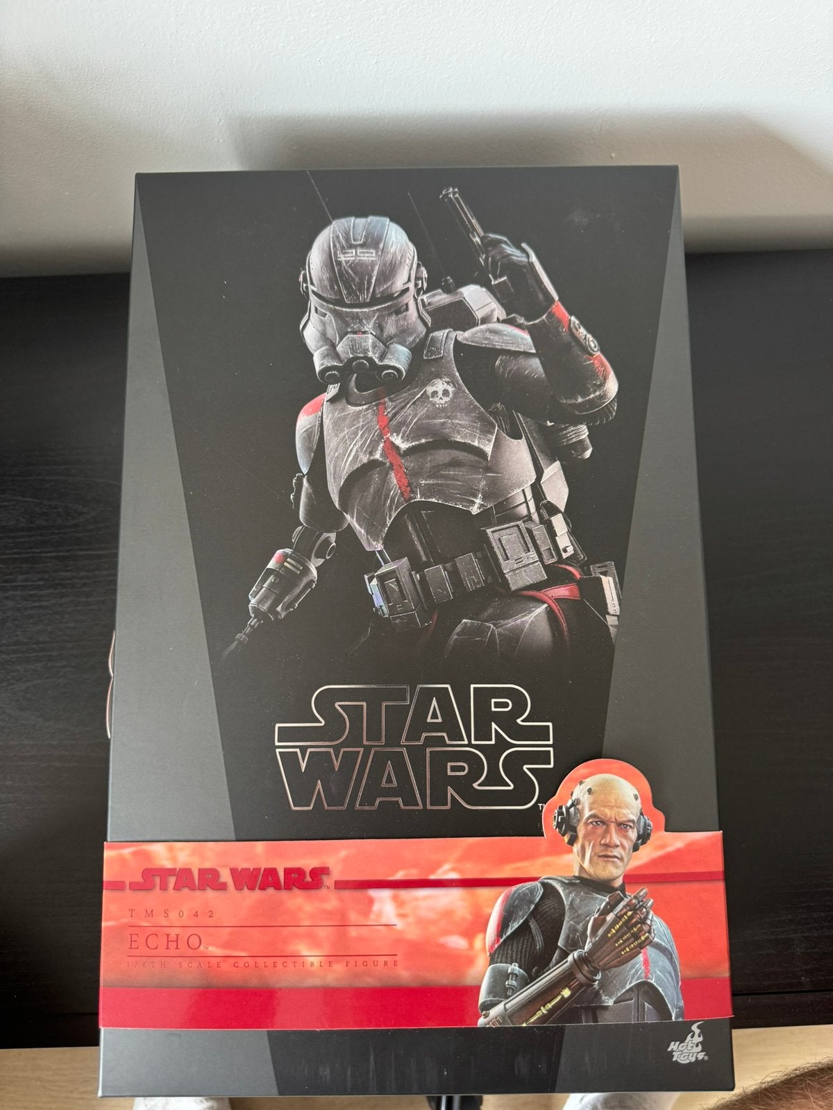 Hot toys echo, Verzamelen, Ophalen of Verzenden, Zo goed als nieuw, Actiefiguurtje