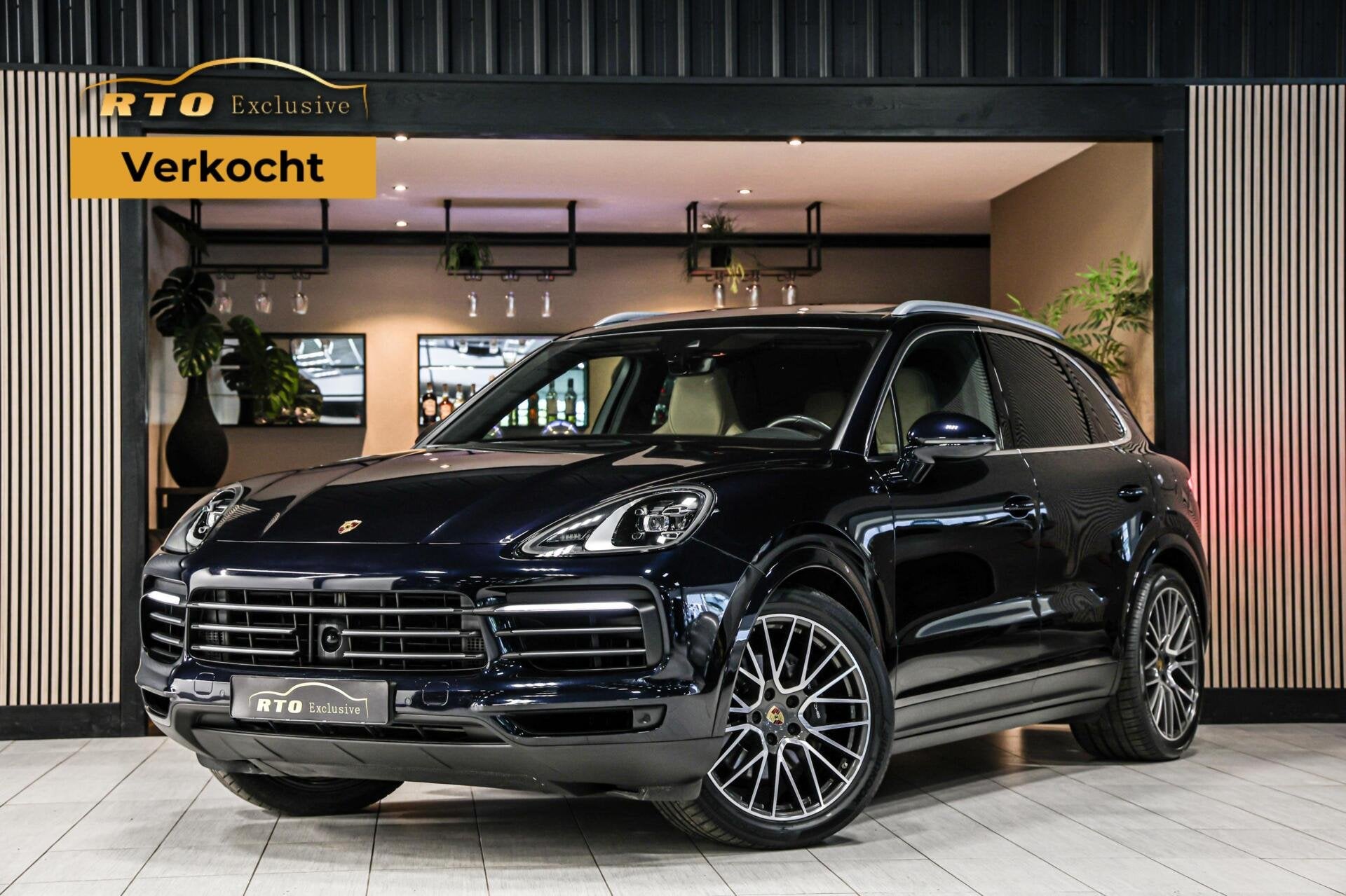 Porsche Cayenne 3.0 E-Hybrid|PASM|Pano|GTS stoel|Chrono|ACC, Auto's, Automaat, 2995 cc, Blauw, Bedrijf