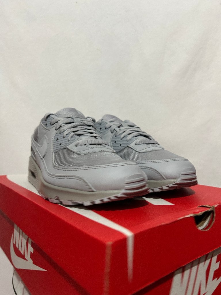 BIJNA NIEUW! Maat 44 - Nike Air Max 90 Wolf Grey, Overige kleuren, Verzenden, Nike, Nike