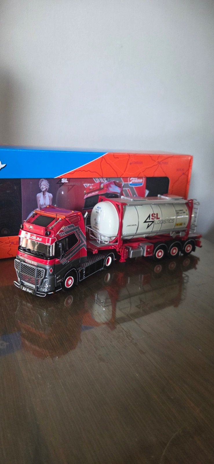 Tekno SL logistics, Ophalen, Zo goed als nieuw, Bus of Vrachtwagen, Tekno