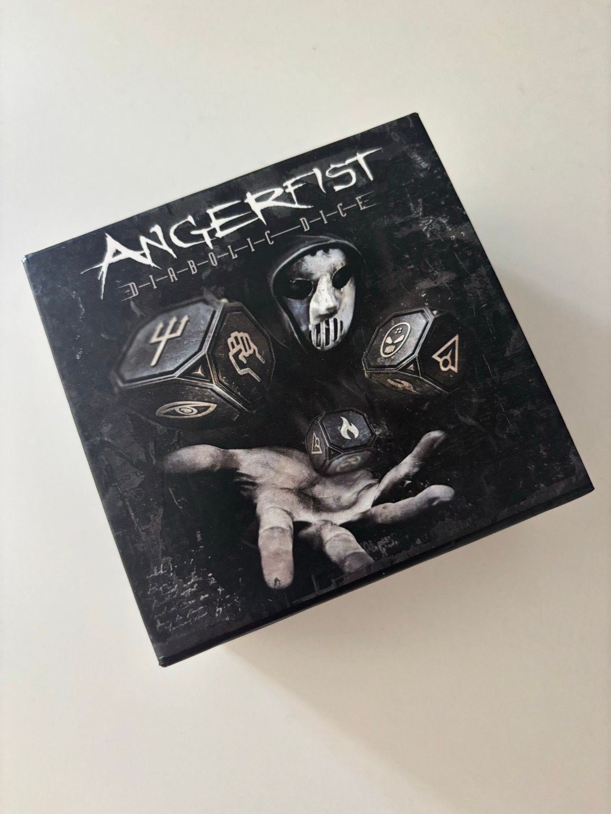 Angerfist - Diabolic Dice Boxset (Hardcore USB), Speciale editie, Ophalen of Verzenden, Zo goed als nieuw, Boxset