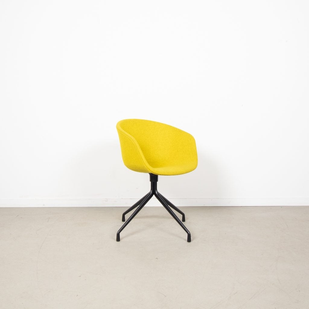 Hay AAC 21 Stoel Geel Stof - Zwart, Huis en Inrichting, Stoelen, Niet ingevuld, Zo goed als nieuw, Niet ingevuld, Niet ingevuld