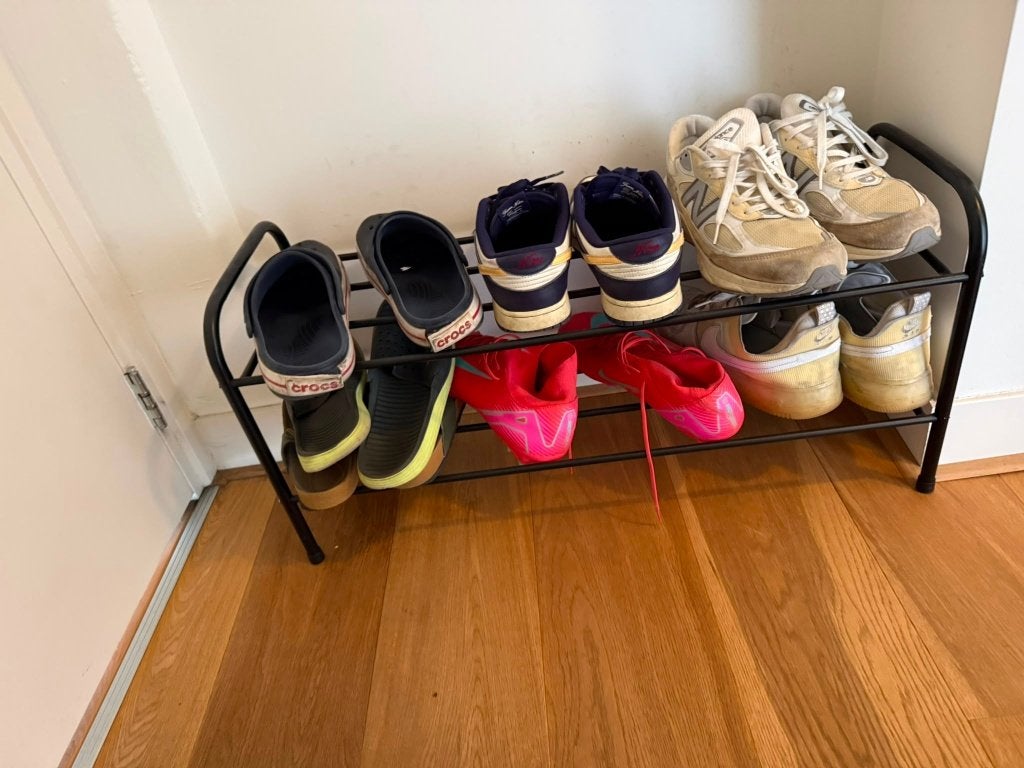 Shoe rack — black metal, 2 tiers, Ophalen, Zo goed als nieuw