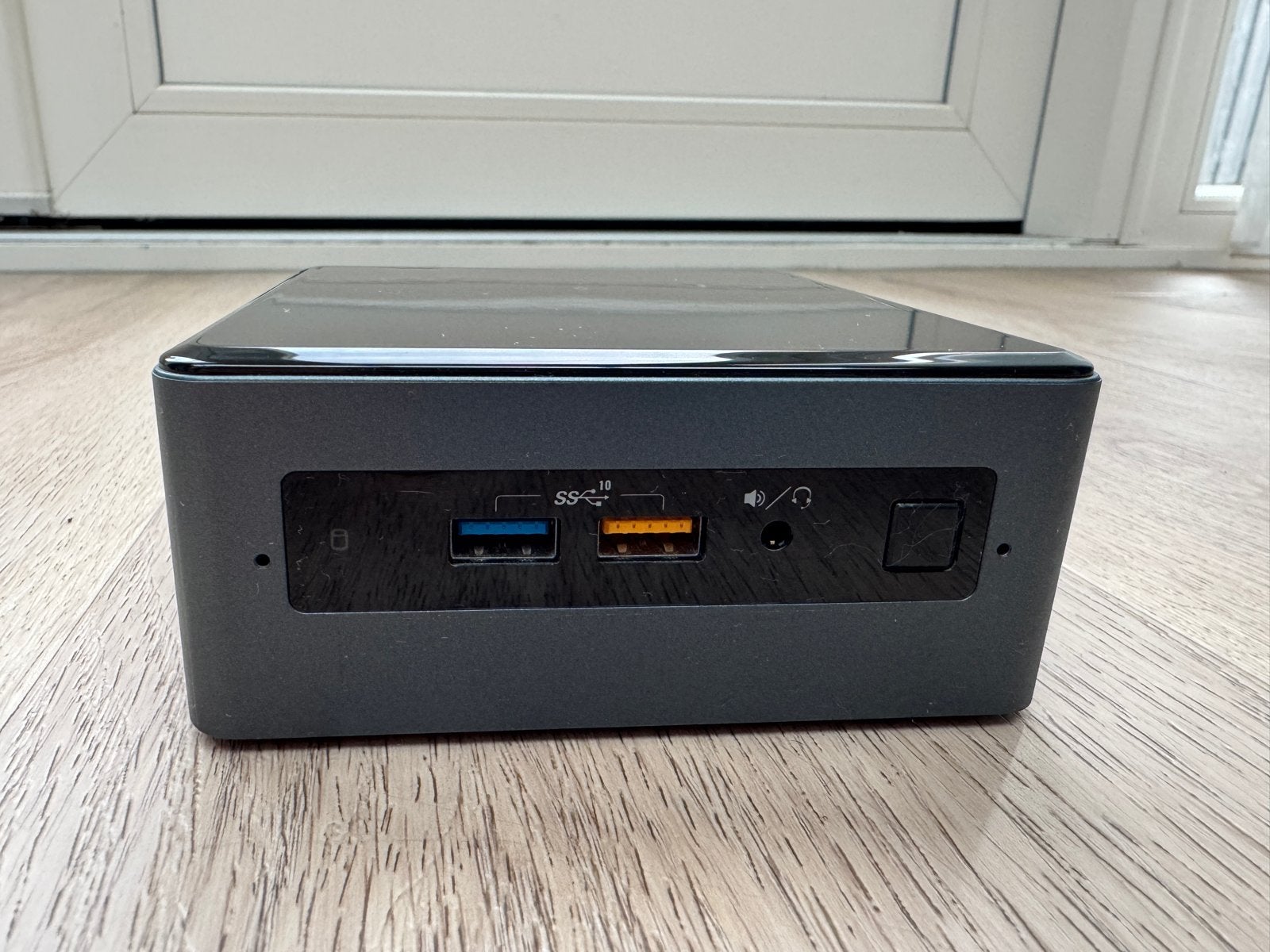 Intel NUC 8i3BEH2 Mini PC - i3-8109U, 8GB RAM, 500GB SSD, 8 GB, Ophalen of Verzenden, Zo goed als nieuw, SSD