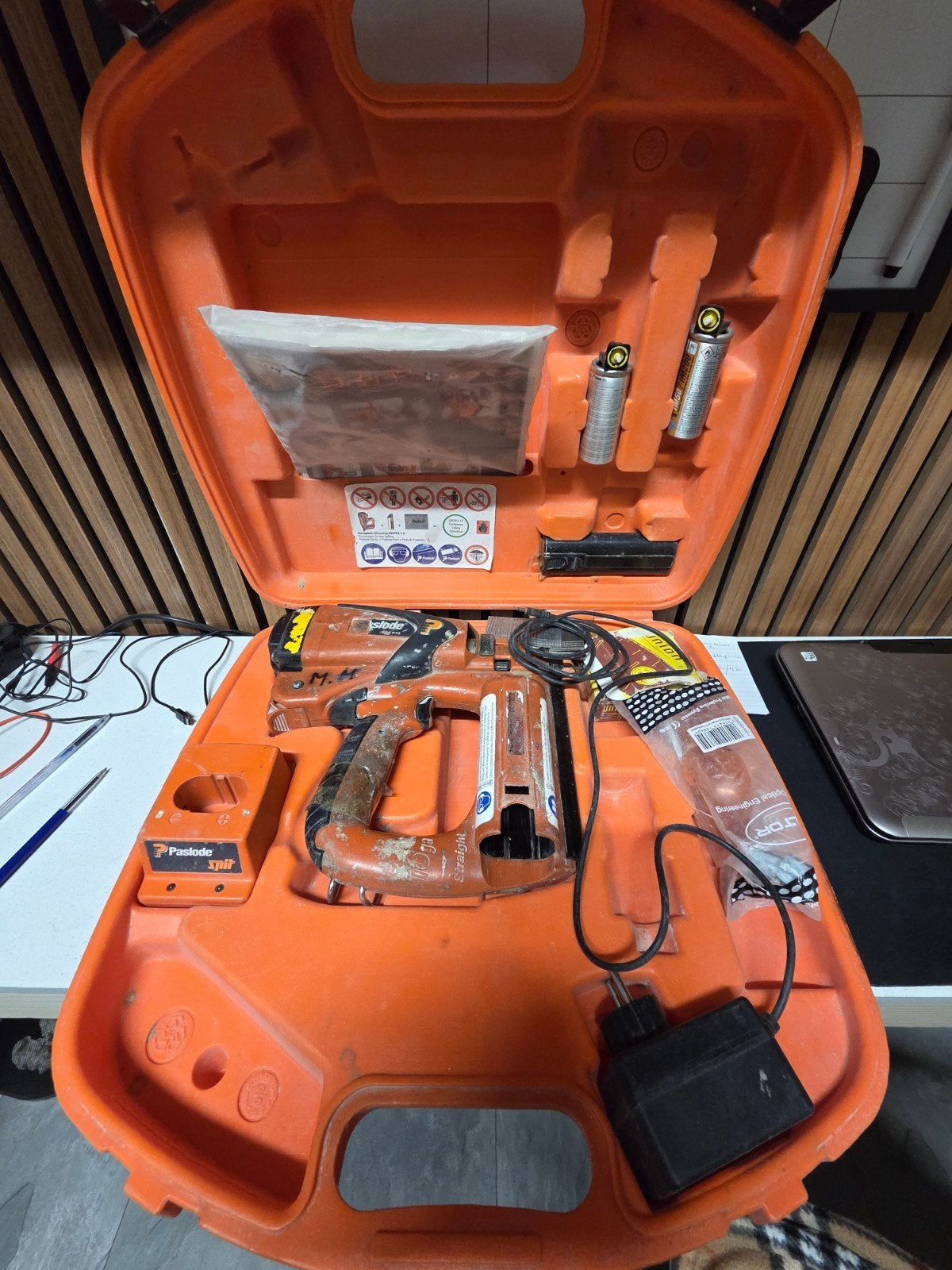 Paslode Impulse IM65 F16 tacker in koffer, Ophalen, Gebruikt