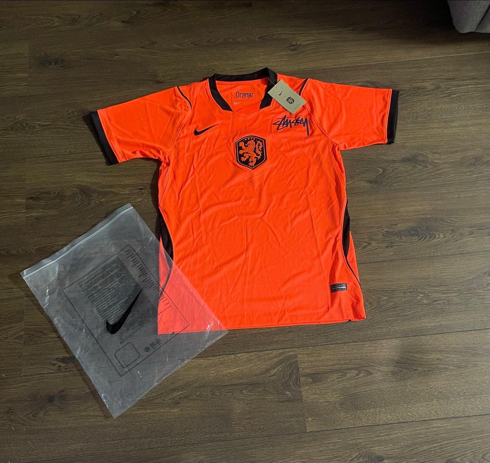 Stussy x Nike Oranje Voetbalshirt Maat S, Ophalen of Verzenden, Nieuw, Maat 46 (S) of kleiner, Oranje
