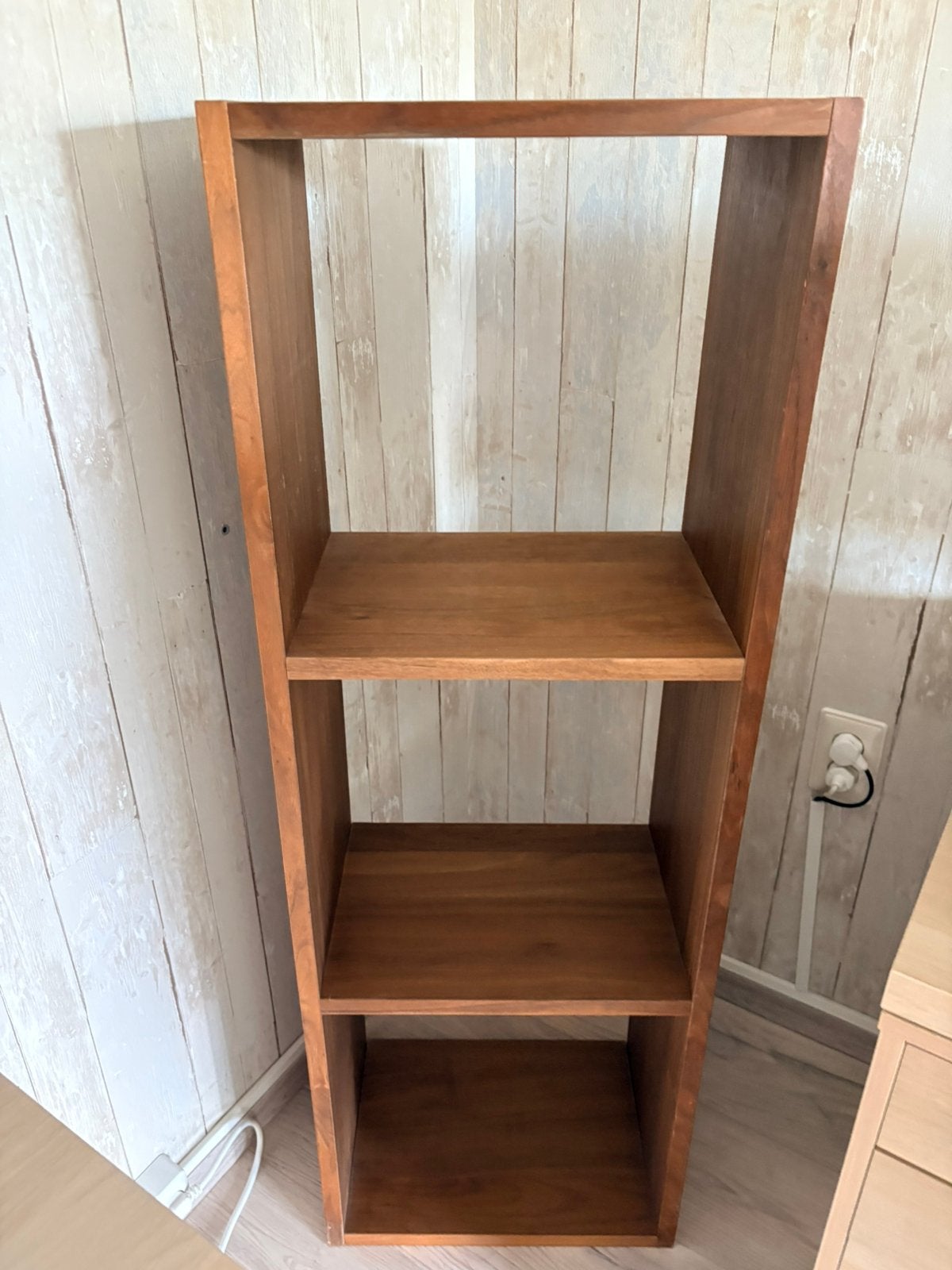 GRATIS !!!!Kleine vakkenkast van hout 40 breed 120 hoog, Ophalen of Verzenden, 25 tot 50 cm