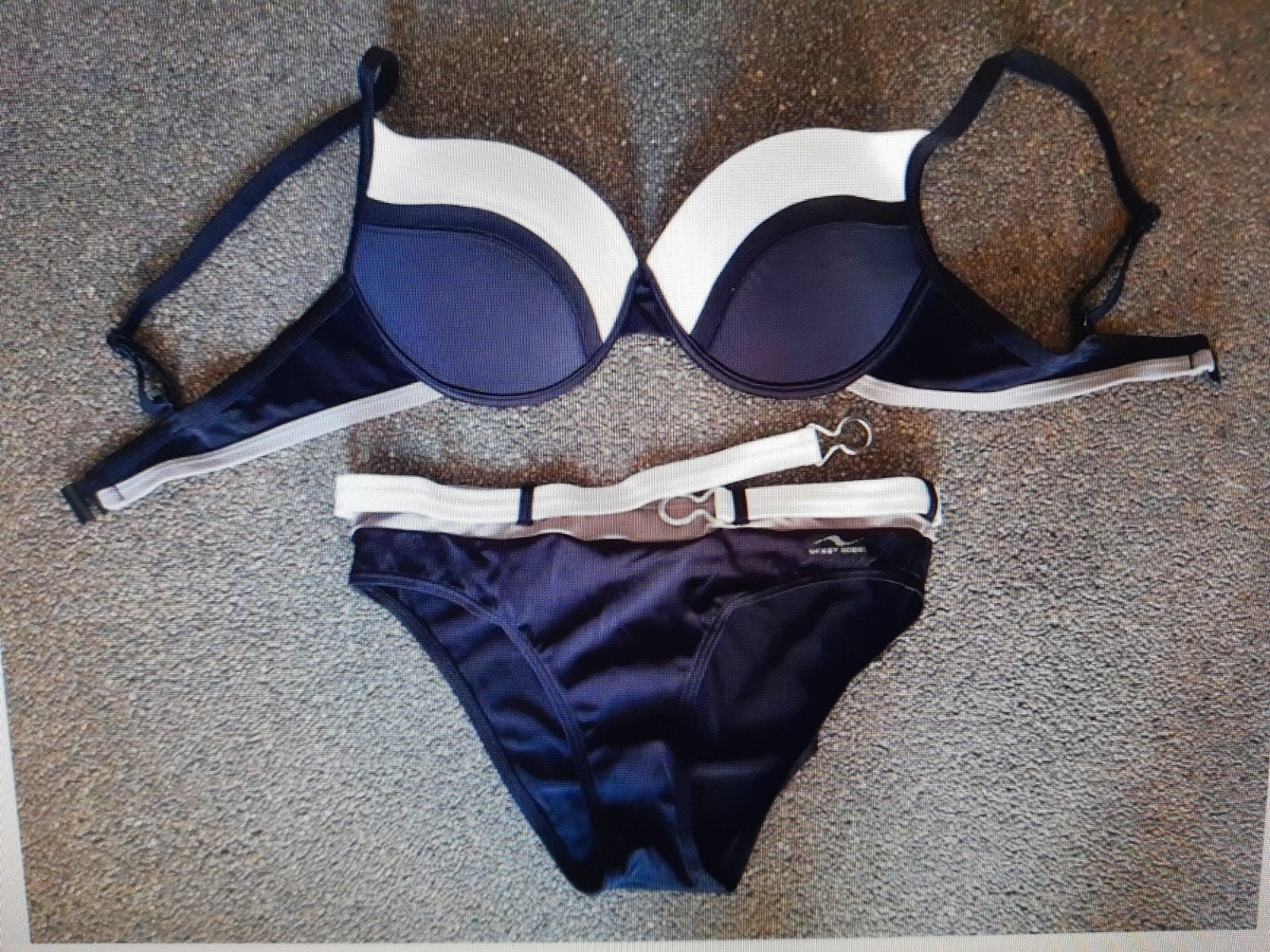 Bikini met gevoerde cups Nikkie Nobel maat 38/l cup B/C, Kleding | Dames, Badmode en Zwemkleding, Zwart, Ophalen of Verzenden