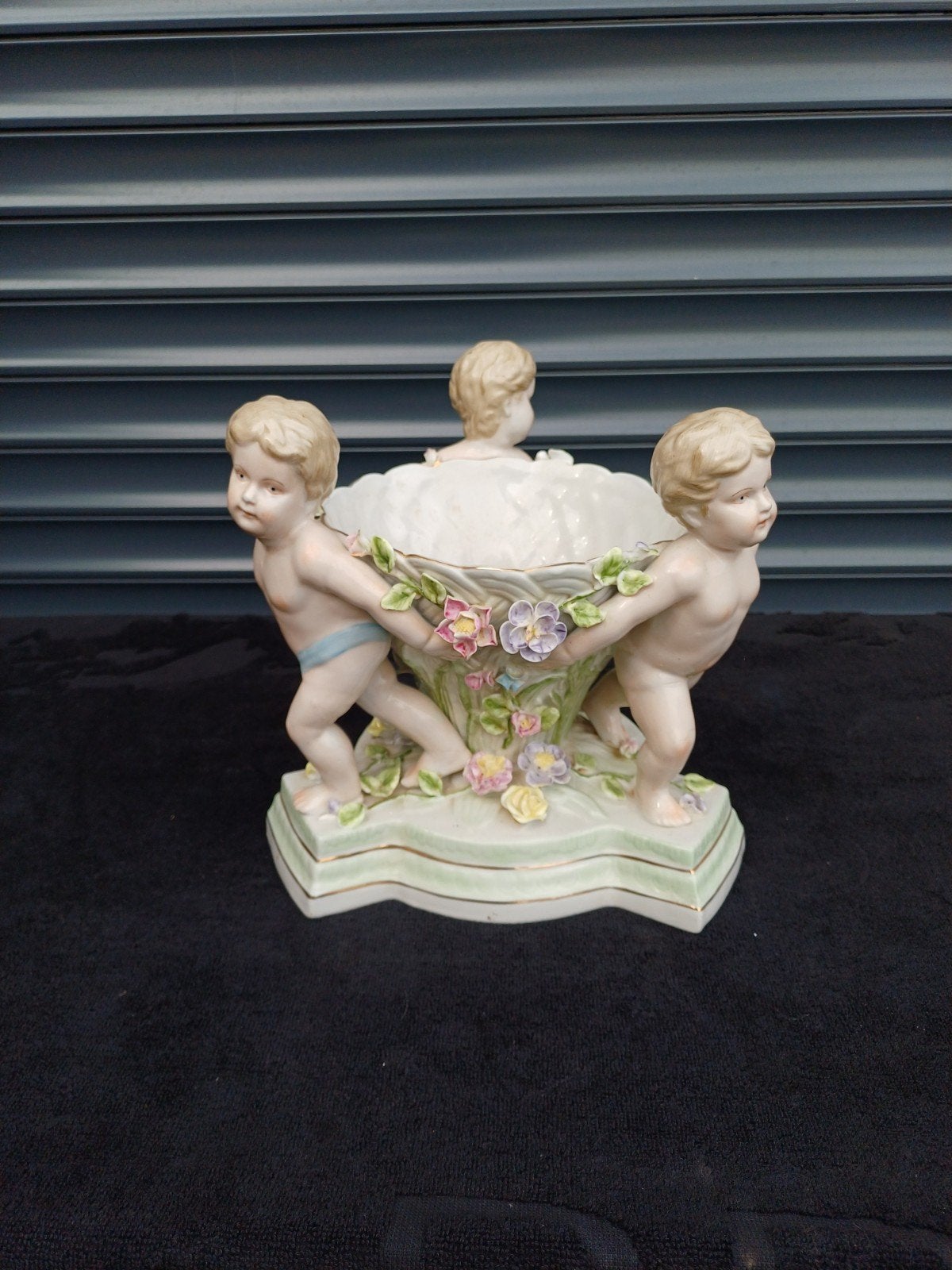 Antieke Porseleinen Schaaltje met Putti, gesigneerd R.B., Antiek en Kunst, Antiek | Porselein, Ophalen of Verzenden