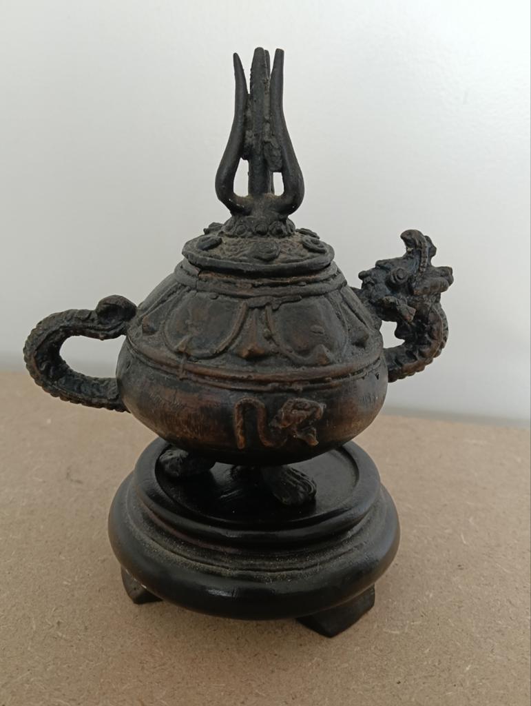 Tibetaanse / Oosterse bronzen wierookbrander met trishula, Antiek en Kunst, Antiek | Koper en Brons, Ophalen of Verzenden