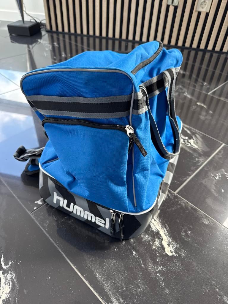 Hummel sporttas blauw met schoenenvak, Ophalen of Verzenden, Zo goed als nieuw, Unisex volwassen