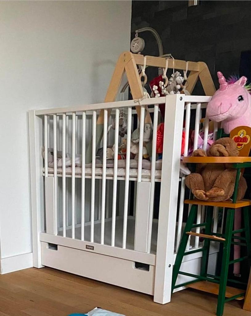 Witte baby box met lade van Bopita, Kinderen en Baby's, Boxen, Ophalen, Gebruikt, Vierkant, In hoogte verstelbaar