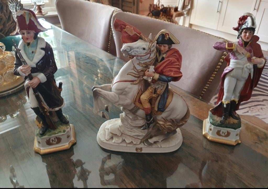 Porselein  napolione te paard set, Antiek en Kunst, Antiek | Porselein, Ophalen