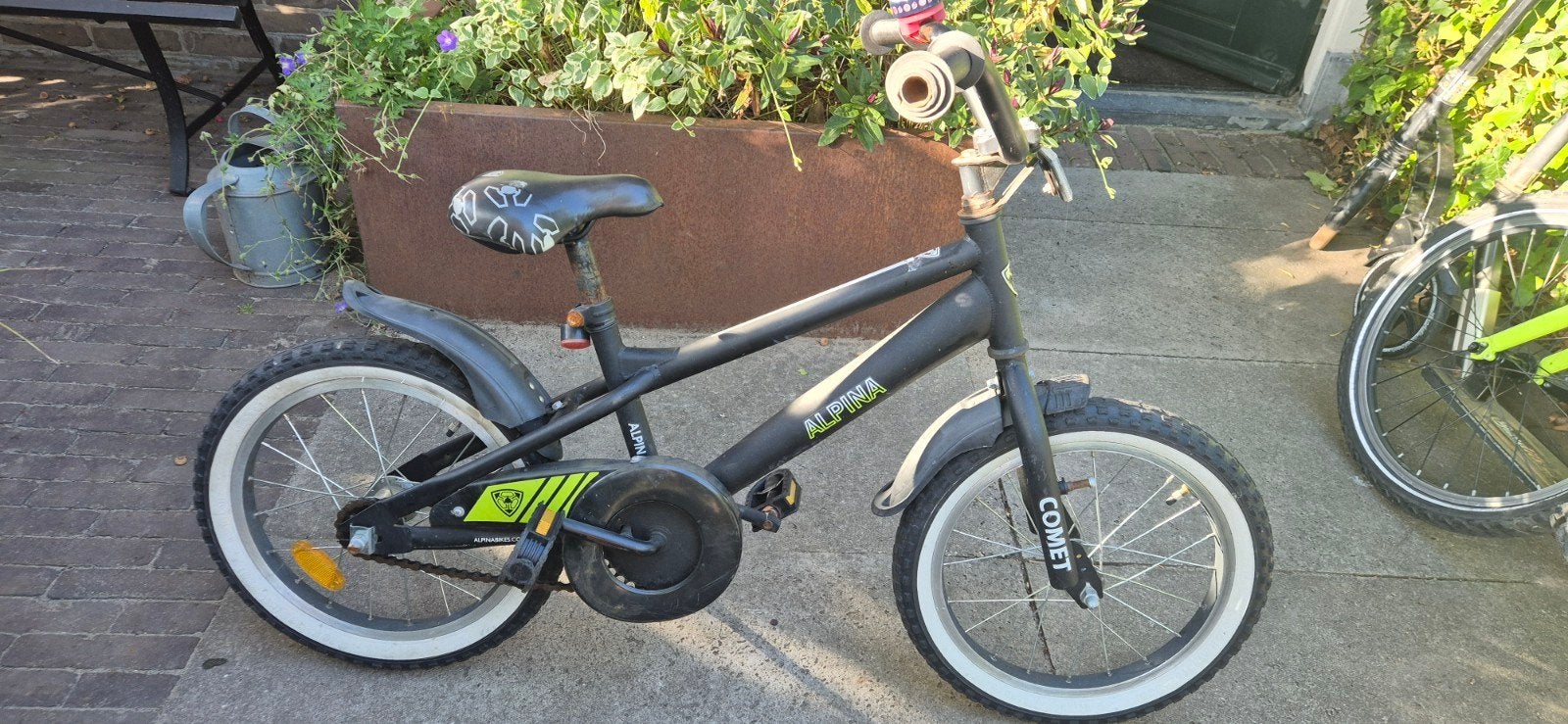 Alpina kinderfiets 16 inch - Zwart, Fietsen en Brommers, Ophalen, Terugtraprem, Alpina, 16 tot 20 inch
