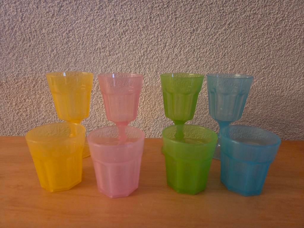 IKEA plastic speelgoed gekleurde bekers, Ophalen of Verzenden, Zo goed als nieuw, Speelkeuken-accessoire