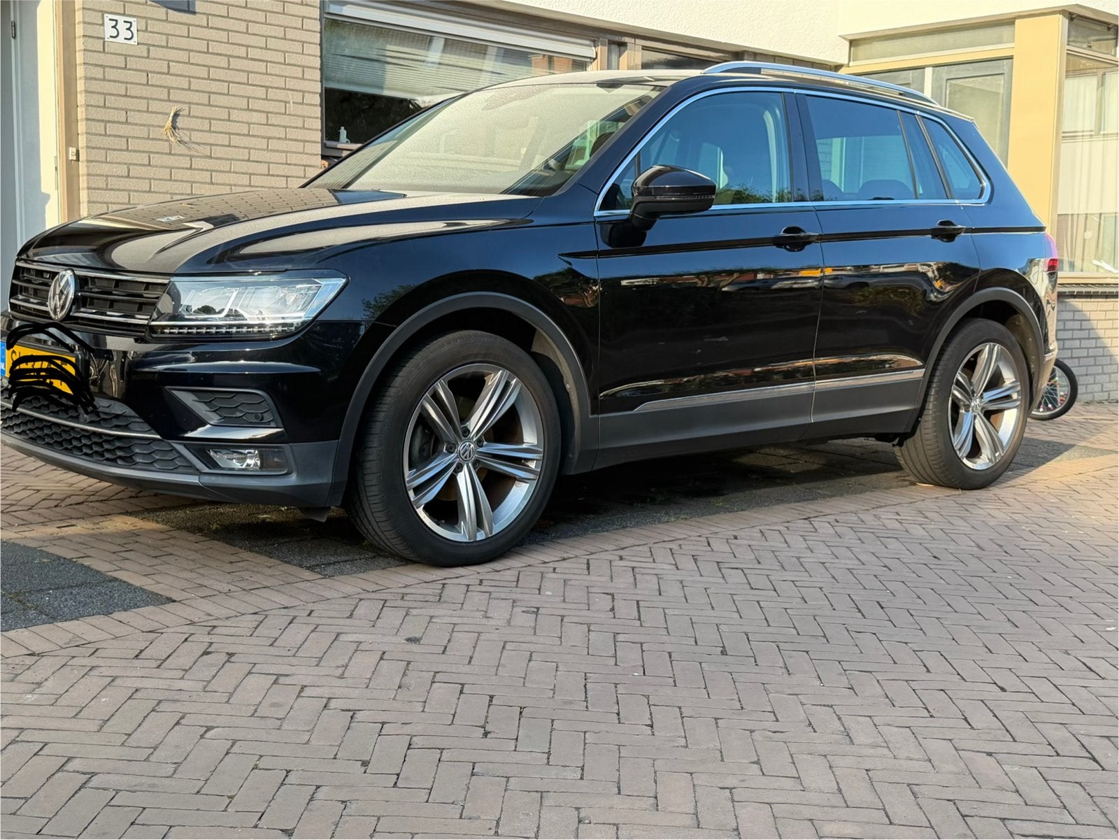 Volkswagen Tiguan 1.4 TSI DSG Highline 2018, Auto's, 1800 kg, 4 cilinders, Zwart, Origineel Nederlands