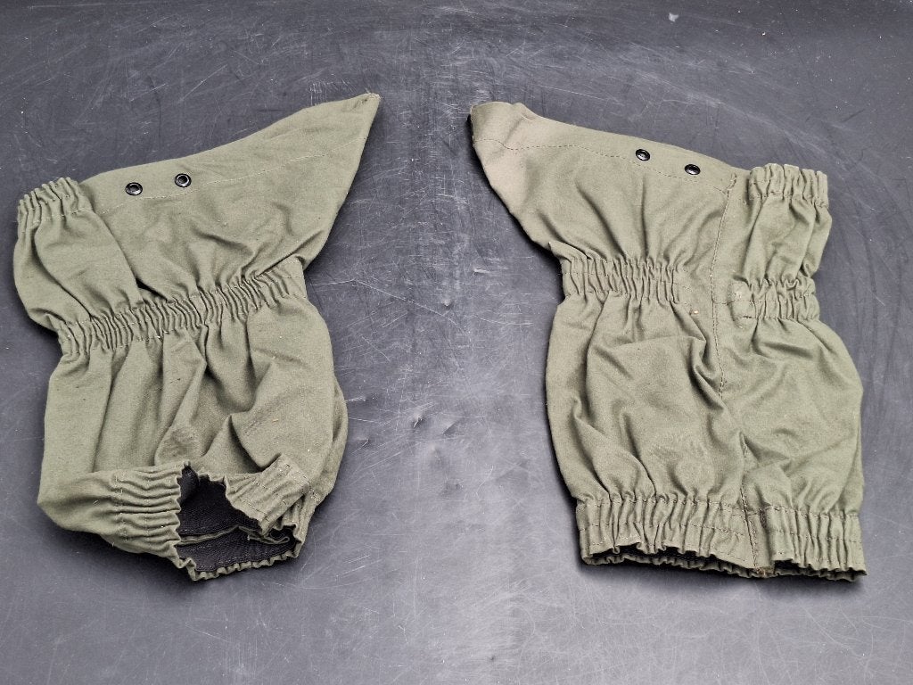 oude leger olijfgroene voetbeschermers/getten, jaren 70/80, Ophalen of Verzenden, Landmacht, Overige gebieden, Kleding of Schoenen