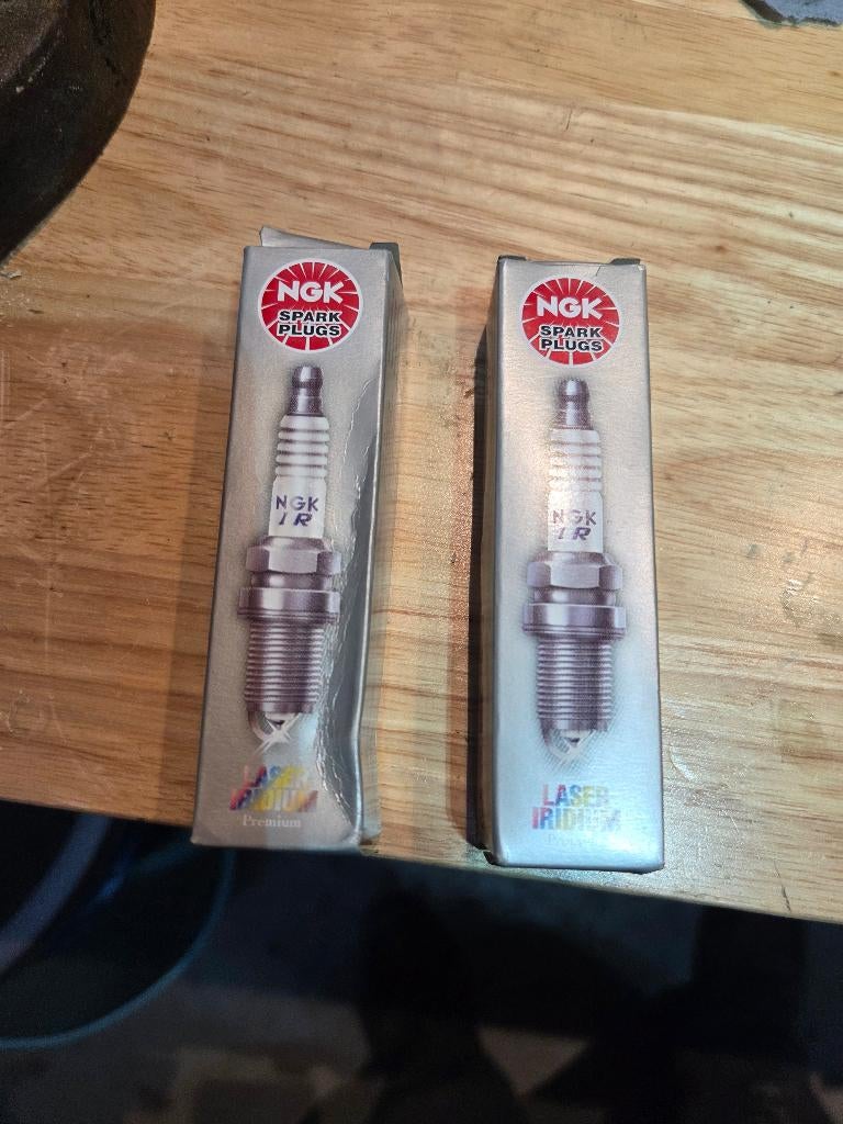 NGK bougie iridium LKAR8B19 2X, Motoren, Ophalen of Verzenden, Nieuw