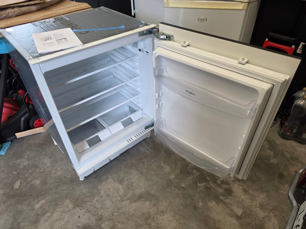 Koelkast Whirlpool ARZ 005/A+, Ophalen, Minder dan 85 cm, 100 tot 150 liter, 45 tot 60 cm