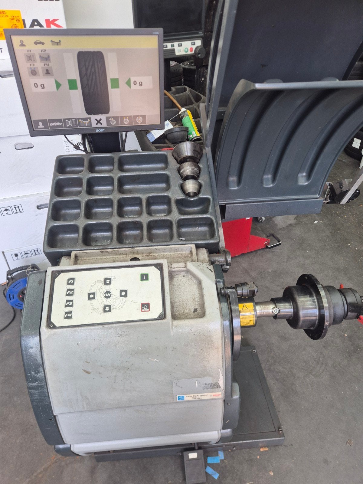 Bosch Banden balanceer machine  apparaat, Auto diversen, Autogereedschap, Gebruikt, Ophalen of Verzenden