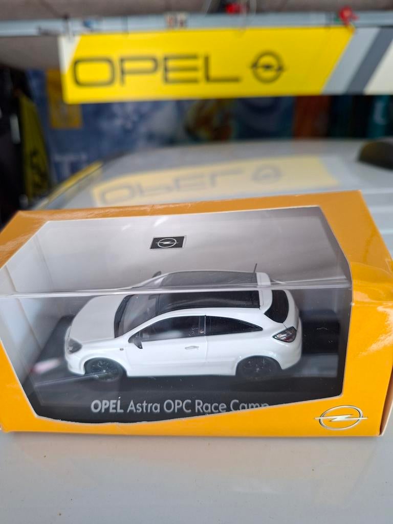 Opel astra  opc  race camp, Hobby en Vrije tijd, Ophalen of Verzenden, Auto