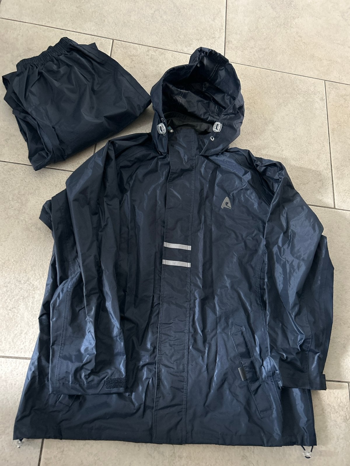 Regenpak mt 164 - Donkerblauw, Gebruikt, Kinderen, Overige maten, Ophalen of Verzenden