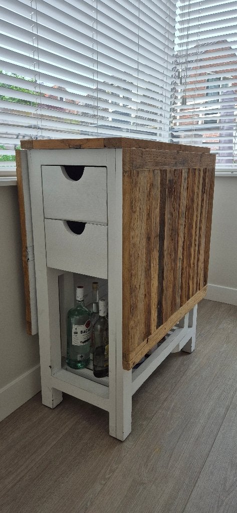 Bartafel (uitklapbaar) en 2 barkrukken Riviera Maison, Ophalen, Zo goed als nieuw
