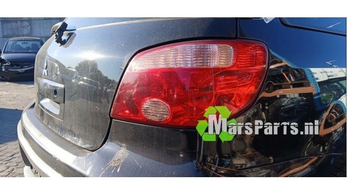 Achterlicht rechts van een Mitsubishi Outlander, Auto-onderdelen, Verlichting, Gebruikt, -, -, Ophalen of Verzenden