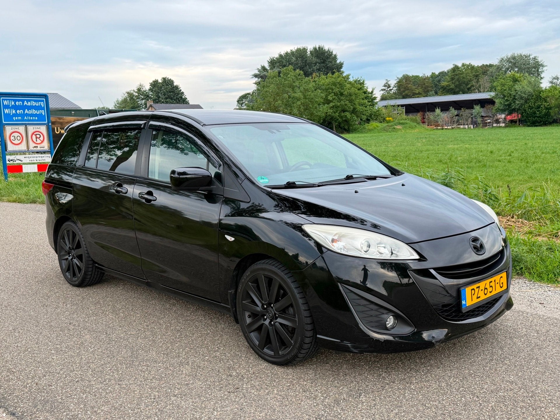 Mazda 5 1.8 TS+ APK 11-2026 Airco Nette staat, Auto's, Mazda, Euro 5, Stof, Gebruikt, Zwart