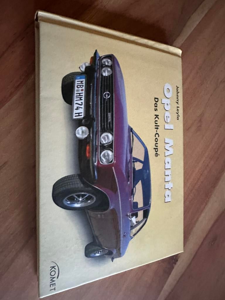 Opel manta boek, Ophalen of Verzenden, Zo goed als nieuw, Opel