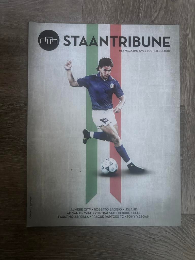 Staantribune Magazine NR 32, Ophalen of Verzenden, Zo goed als nieuw, Boek of Tijdschrift