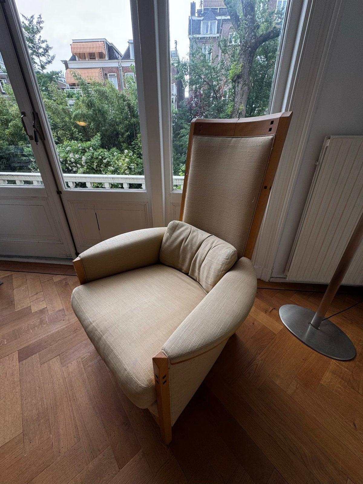 Giorgetti Peggy fauteuil by Umberto Asnago - Beige, Huis en Inrichting, Fauteuils, Gebruikt, Stof, 75 tot 100 cm, Minder dan 75 cm