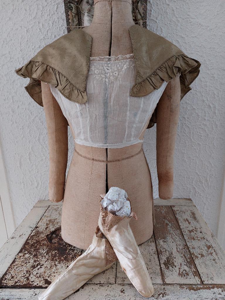bodice regency 1800 1810 1820 oud oude antiek frans franse, Antiek en Kunst, Antiek | Kleding en Accessoires, Ophalen of Verzenden