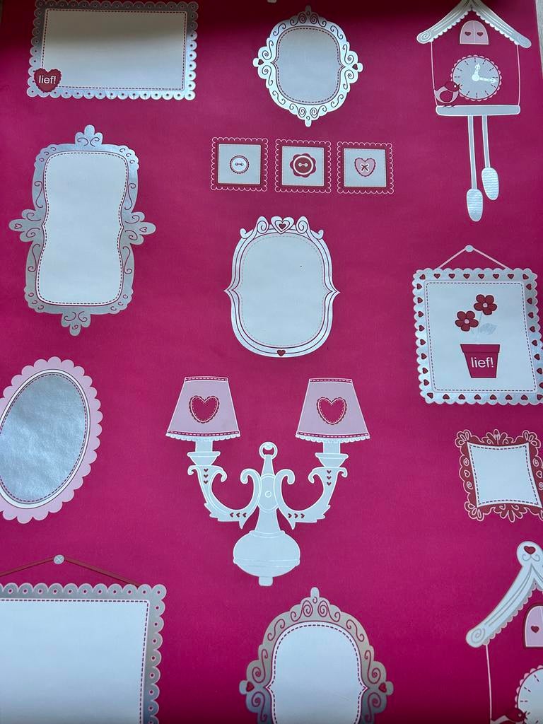 Lief! Lifestyle Behang Roze met Spiegels en Klokken, Huis en Inrichting, Stoffering | Behang, Ophalen of Verzenden, Minder dan 10 m²