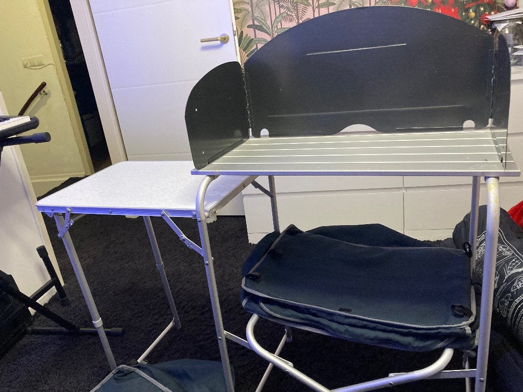 Campingkeuken en campingtafel - Ideaal voor onderweg!, Ophalen of Verzenden, Gebruikt