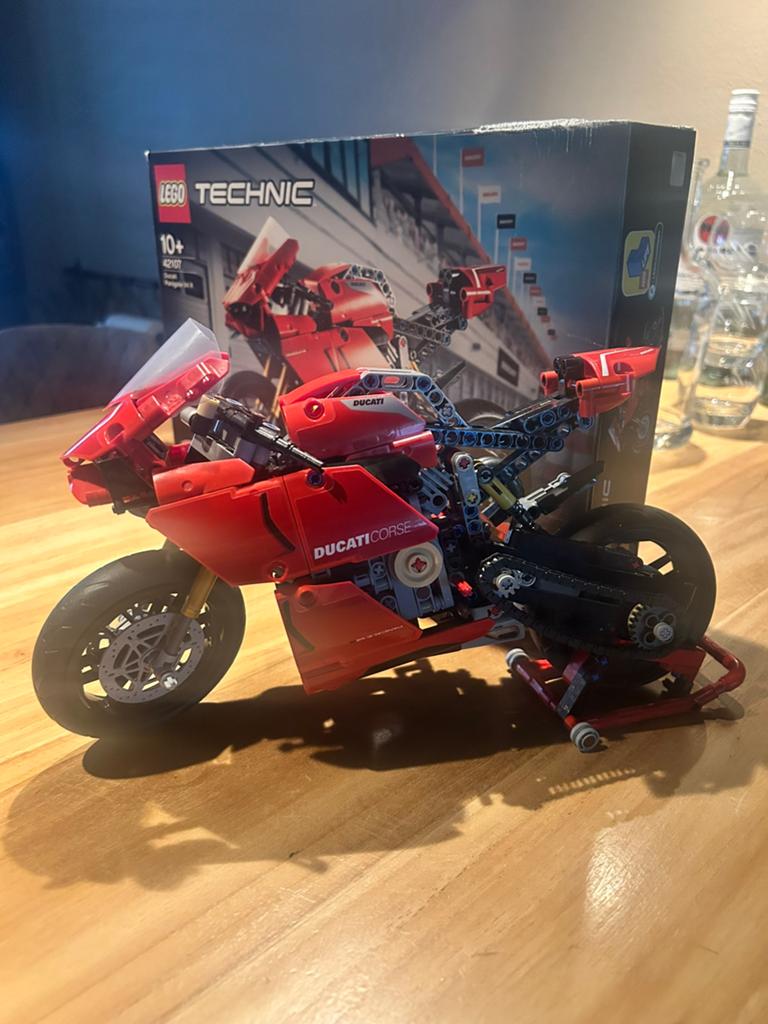 Lego Technic Ducati, Kinderen en Baby's, Speelgoed | Duplo en Lego, Zo goed als nieuw, Ophalen of Verzenden