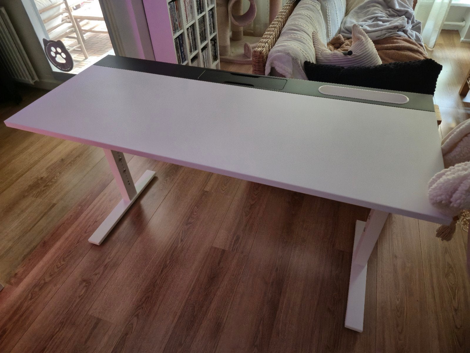 IKEA Mittzon Bureau 140x60, Huis en Inrichting, Bureaus, Ophalen, Zo goed als nieuw, IKEA, 140 cm
