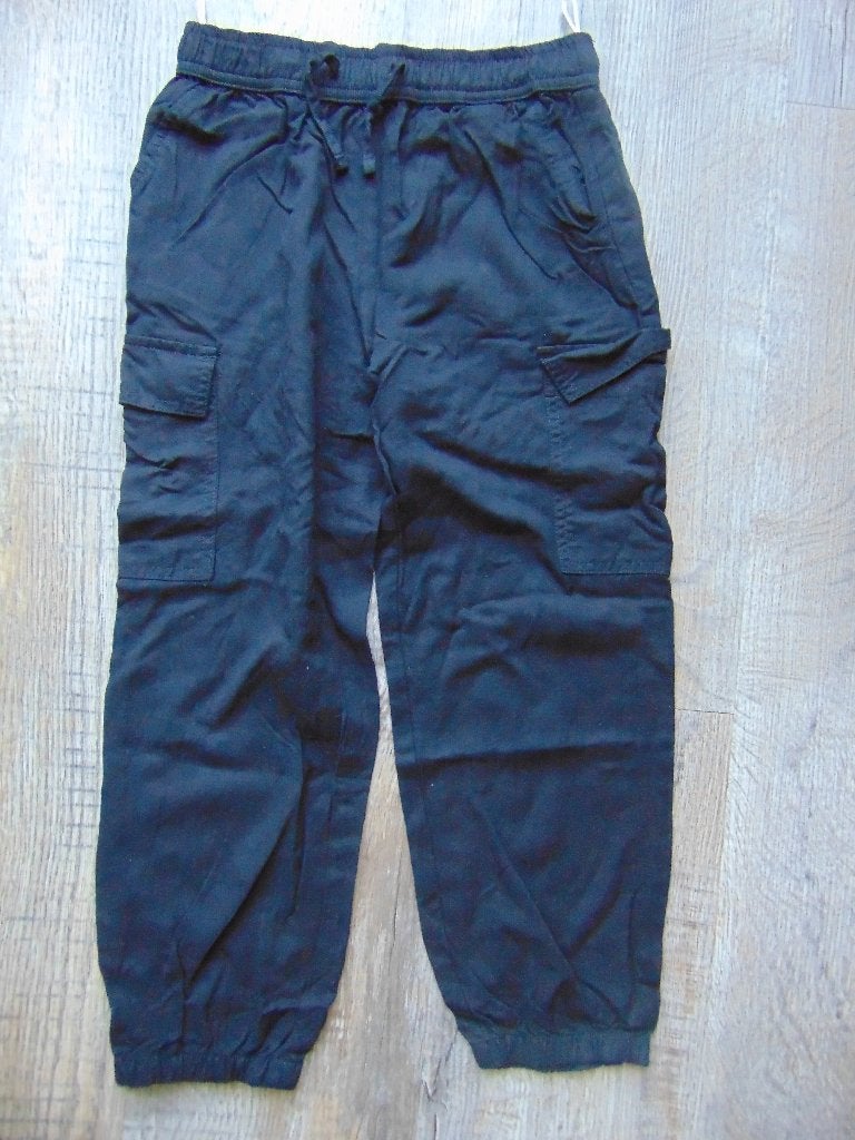 Lange broek zwart maat 134 C&A broekje, Broek, C&A, Meisje, Ophalen of Verzenden