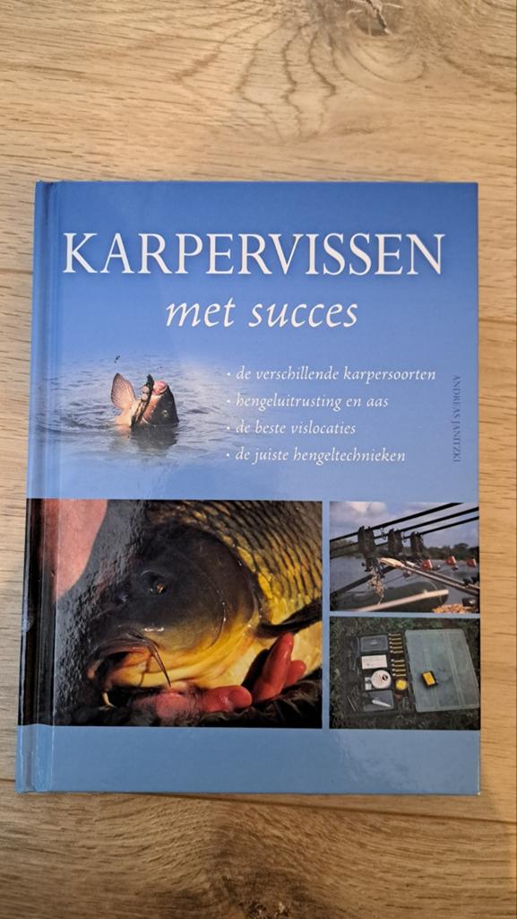 Karpervissen met succes, Ophalen of Verzenden, Zo goed als nieuw, Honden