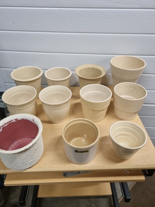 Bloempotten creme kleurig veel, klein en groot, Ophalen of Verzenden, 'T Olde Gre-j, Info@toldegrej.nl, Endepoelstraat 20f Didam