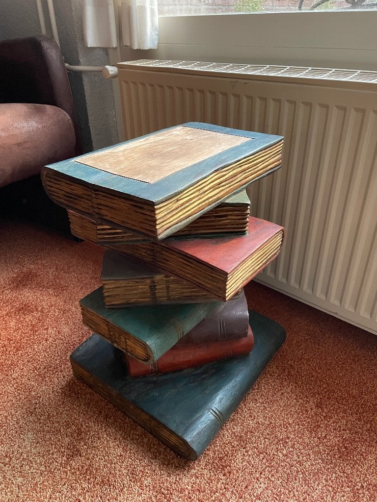 Bijzondere boeken bijzettafeltje, Huis en Inrichting, Ophalen, Gebruikt, Meerkleurig, Hout